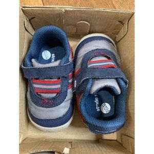 Baby boy Stride Rite Sneaker Tennis Shoes Size 4